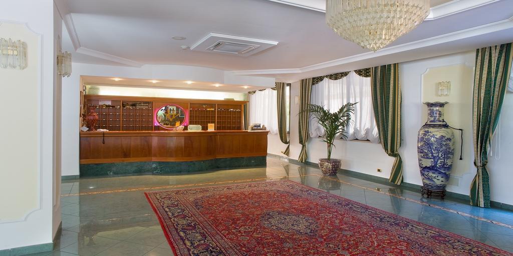 Valdenza Hotel Campegine Bagian luar foto